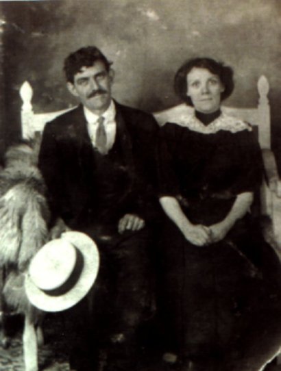 251099_2095908473886_1133080_n